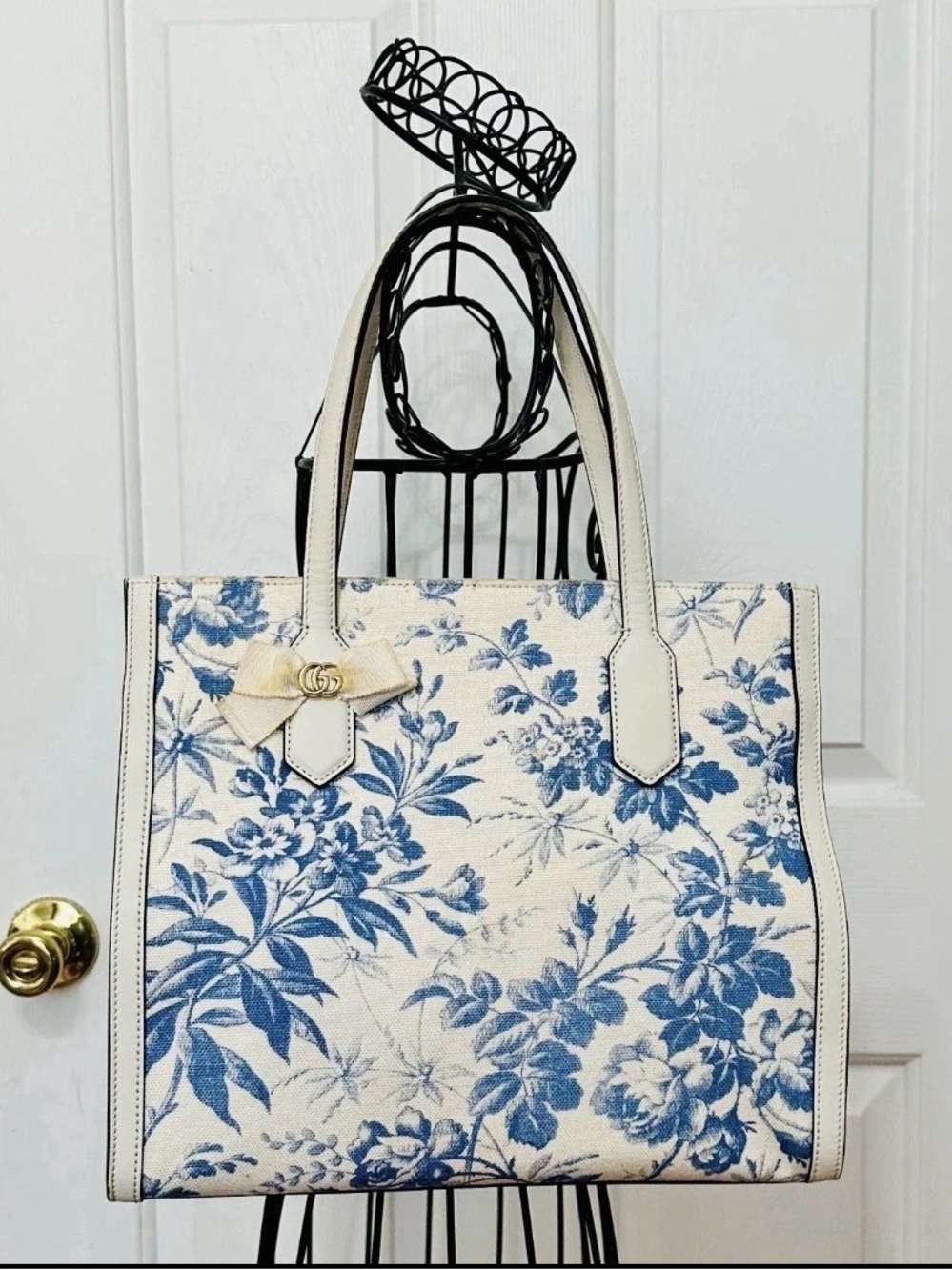 🌟RARE Gucci Japan Exclusive GG Ribbon Herbarium Blue Floral Tote Bag🌟 - Picture 4 of 15